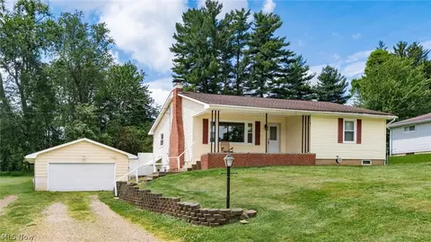 280 E Highland Dr, Zanesville, OH 43701