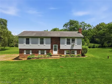 434 State Rd, Geneva, OH 44041