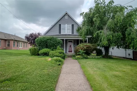 3106 Avery St, Parkersburg, WV 26104