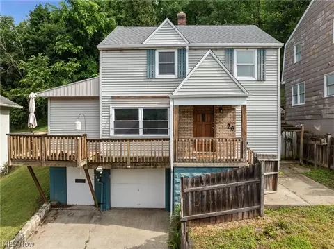 26 Elm St, Bridgeport, OH 43912