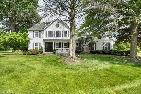 12066 Nathaniel Ln, Twinsburg, OH 44087