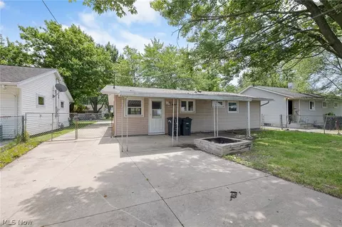 436 Ambler Dr, Elyria, OH 44035