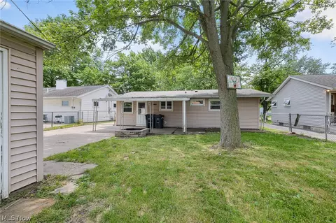 436 Ambler Dr, Elyria, OH 44035 photo 21