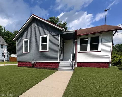 511 Woodland Ave, Elyria, OH 44035