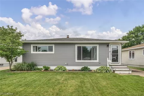14291 Gallatin Blvd, Brook Park, OH 44142