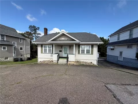 4249 Sunset Blvd, Steubenville, OH 43952