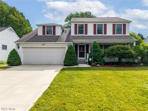4317 W 202nd St, Fairview Park, OH 44126