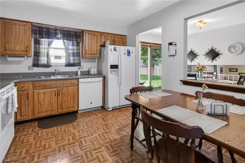 758 Abbe Rd N, Elyria, OH 44035 photo 13