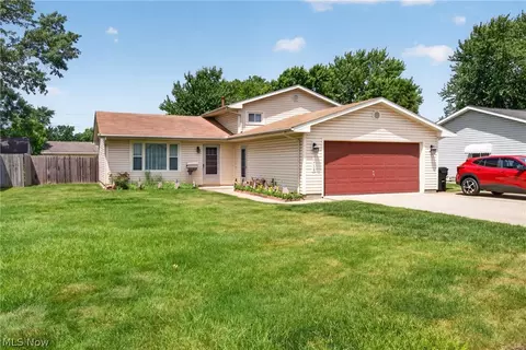 758 Abbe Rd N, Elyria, OH 44035 photo 4