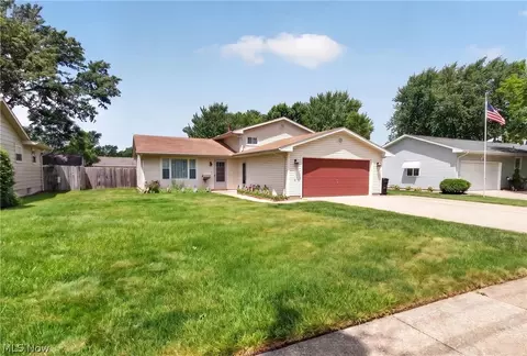 758 Abbe Rd N, Elyria, OH 44035 photo 3