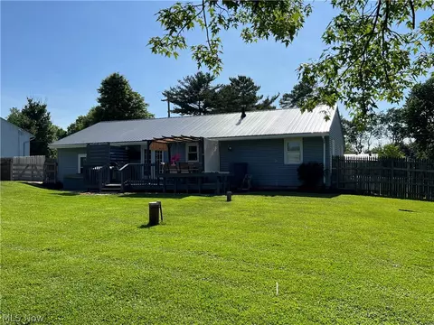 Exterior - 4686 Knickerbocker Cir, Ashtabula, OH 44004 photo 6 of 14