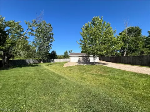 Exterior - 4686 Knickerbocker Cir, Ashtabula, OH 44004 photo 13 of 14