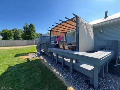 Exterior - 4686 Knickerbocker Cir, Ashtabula, OH 44004 photo 8 of 14
