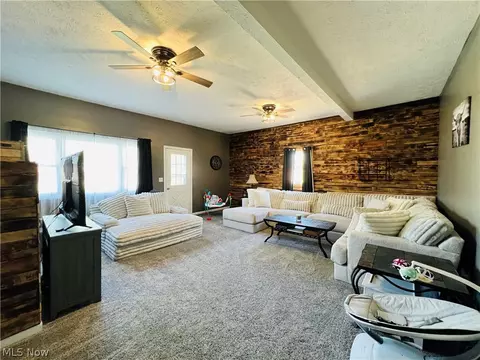 Living - 4686 Knickerbocker Cir, Ashtabula, OH 44004 photo 3 of 3