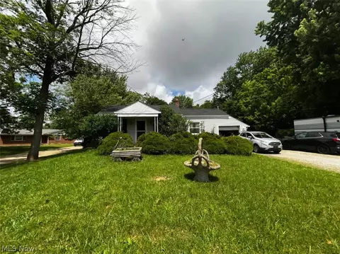 3930 Stow Rd, Stow, OH 44224