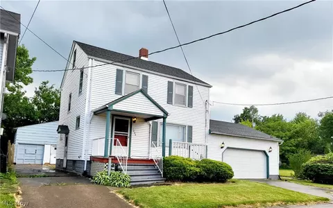 1059 W 14th St, Lorain, OH 44052