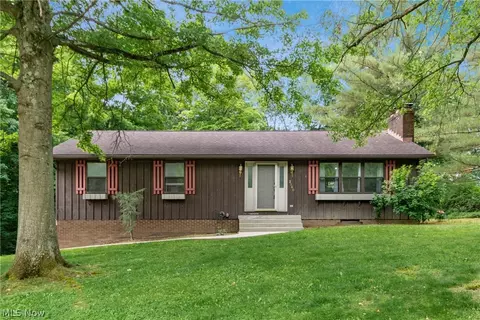 2560 Tarkman Dr, Nashport, OH 43830