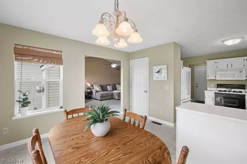 6514 Candlestick Ave NE, Canton, OH 44721 photo 11