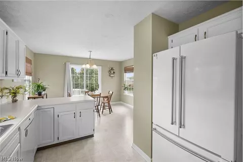 Kitchen - 6514 Candlestick Ave NE, Canton, OH 44721 photo 5 of 5