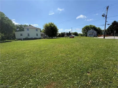 2343 N Ridge Rd E, Lorain, OH 44055 photo 2