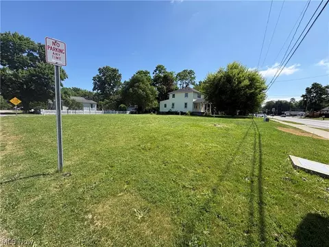 2343 N Ridge Rd E, Lorain, OH 44055 photo 4