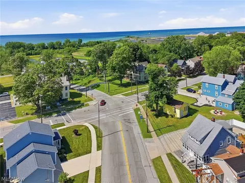 View/Area - 214 Lake Ave, Ashtabula, OH 44004 photo 2 of 2