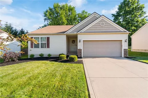 1885 Faye Rd, Akron, OH 44306