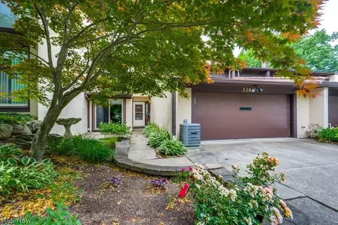 3388 S Smith Rd, Fairlawn, OH 44333