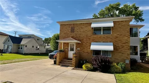 3200 Snow Rd, Parma, OH 44134