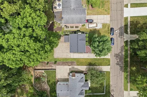 View/Area - 858 Cliffside Dr, Akron, OH 44313 photo 1 of 1