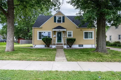 1881 Adelaide Blvd, Akron, OH 44305