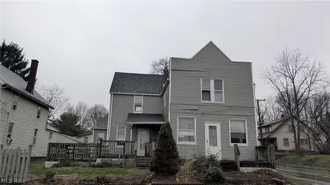 1857 Maple Ave NE, Canton, OH 44705