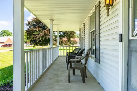 Exterior - 6246 Marelis Ave NE, Canton, OH 44721 photo 2 of 8