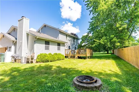 Exterior - 6246 Marelis Ave NE, Canton, OH 44721 photo 7 of 8