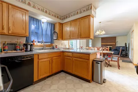 Kitchen - 6246 Marelis Ave NE, Canton, OH 44721 photo 1 of 3
