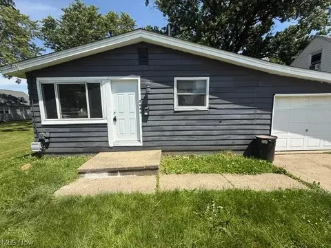 2646 Harmont Ave NE, Canton, OH 44705