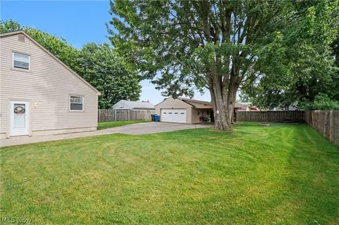 Exterior - 638 Brandon Ave, Struthers, OH 44471 photo 7 of 9