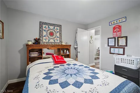 Bedroom - 638 Brandon Ave, Struthers, OH 44471 photo 2 of 4