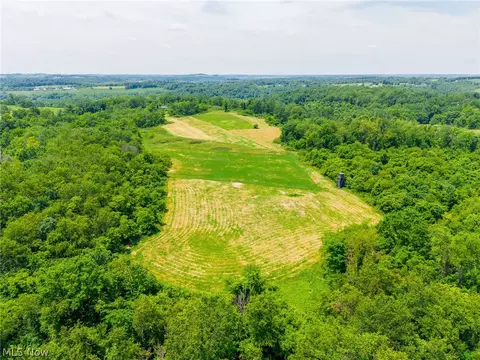 72645 Henderson Ridge Rd, Saint Clairsville, OH 43950
