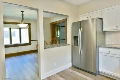 Kitchen - 722 5th St, Struthers, OH 44471 photo 2 of 4