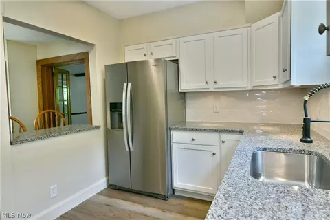 Kitchen - 722 5th St, Struthers, OH 44471 photo 1 of 4