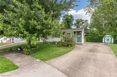62682 Beverly Ln, Cambridge, OH 43725