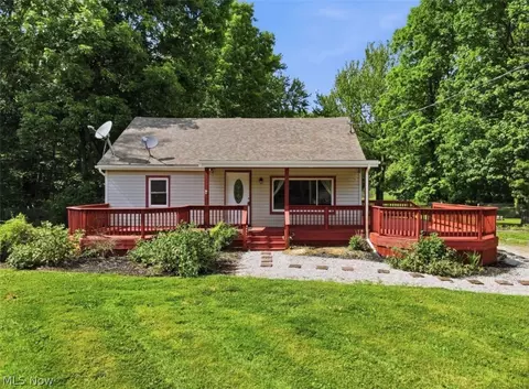 1403 Carson Rd, Ashtabula, OH 44004