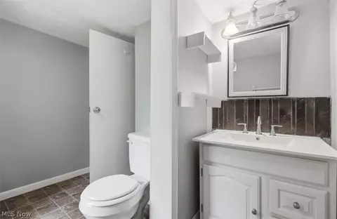 Bath - 1403 Carson Rd, Ashtabula, OH 44004 photo 2 of 2