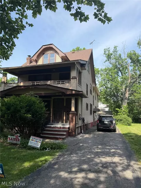 3646 Chelton Rd, Shaker Heights, OH 44120