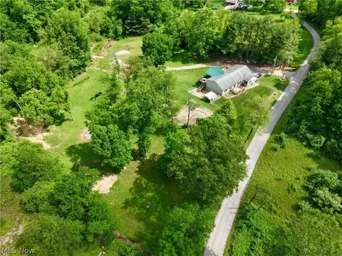 78560 Kinsey Orchard Rd, Freeport, OH 43973