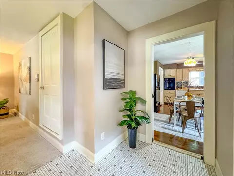 Entry Way - 32 Romaine Ave, Boardman, OH 44512 photo 1 of 4