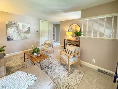 Living - 32 Romaine Ave, Boardman, OH 44512 photo 2 of 5