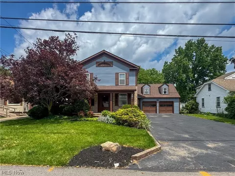 Exterior - 32 Romaine Ave, Boardman, OH 44512 photo 2 of 6