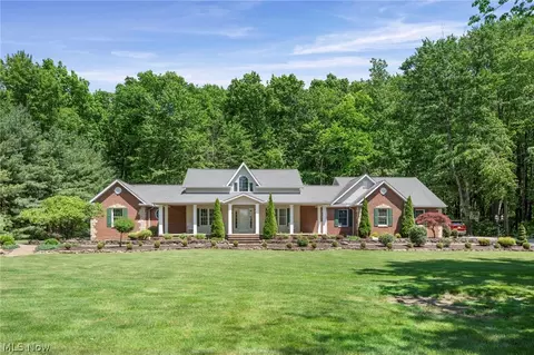 167 Rebecca Ln, Brunswick, OH 44212
